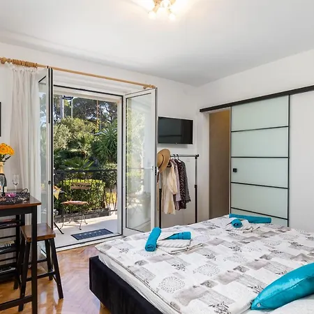 Alpha And Simba Apartman